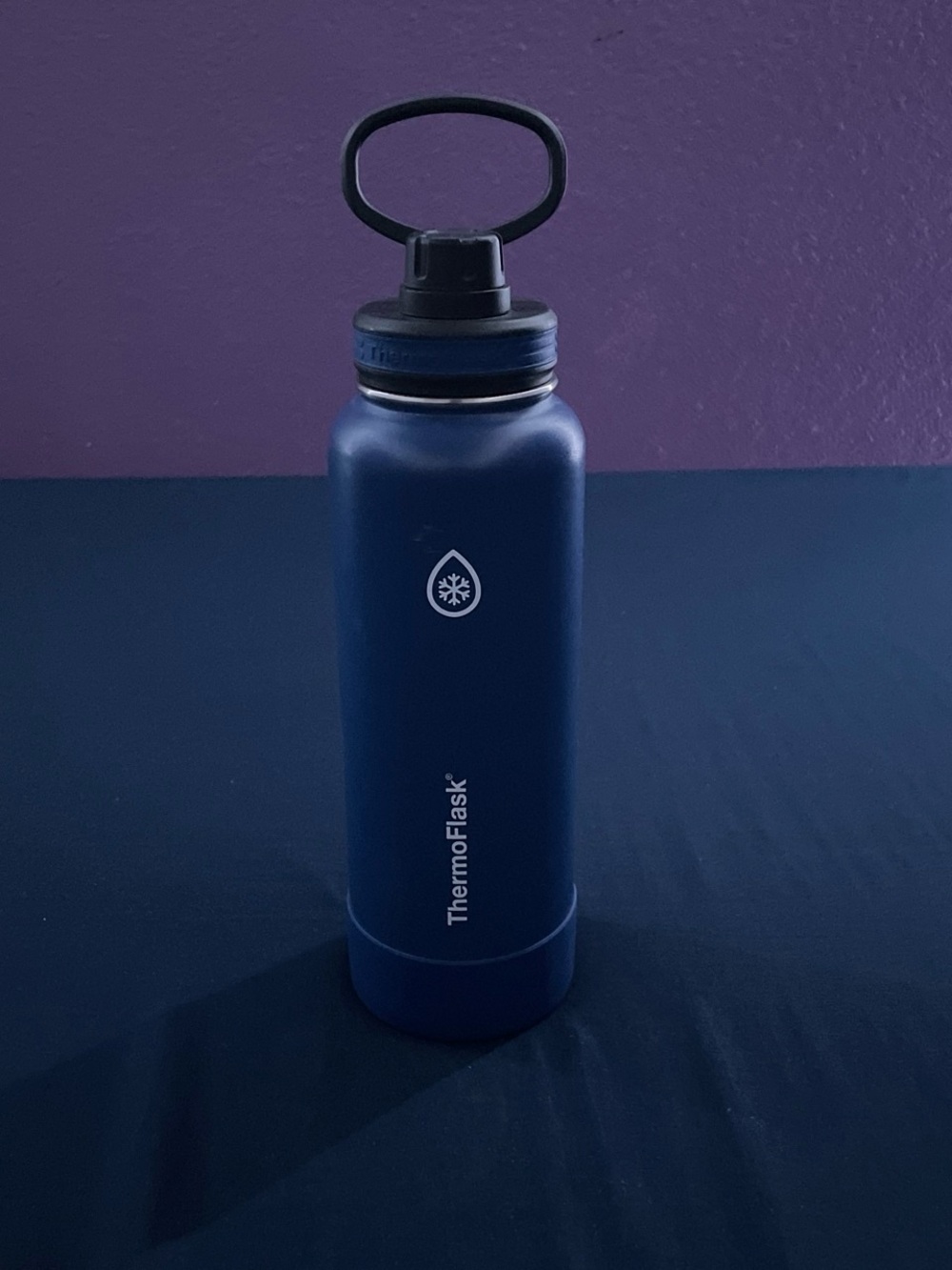 ThermoFlask Navy Insulated Water Bottle - 40oz